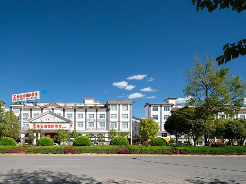 Vienna International Hotel Lijiang Yuxue Avenue Exterior photo